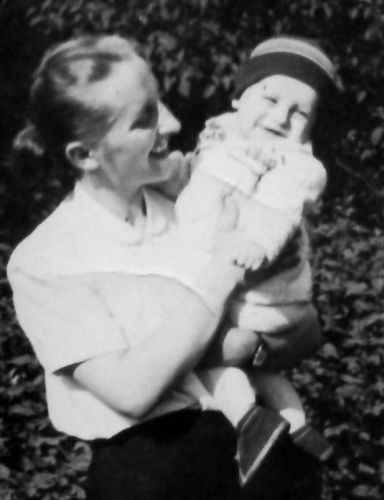 mam-ja.jpg (42845 bytes)